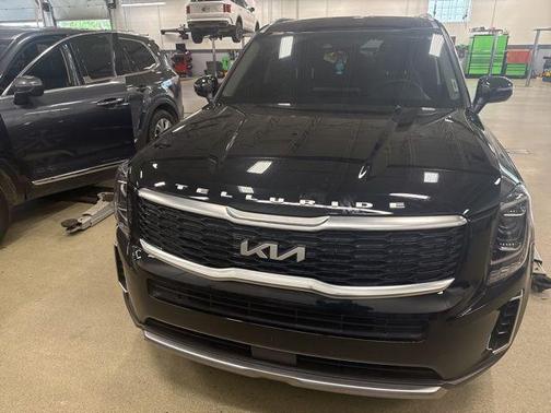 Ebony Black 2022 Kia Telluride EX