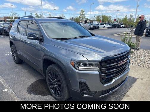 2022 GMC Acadia SLE