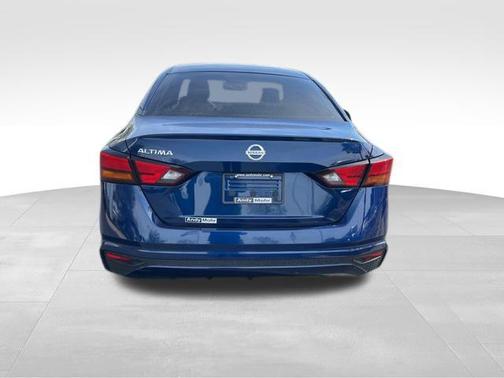 2022 Nissan Altima 2.5 S