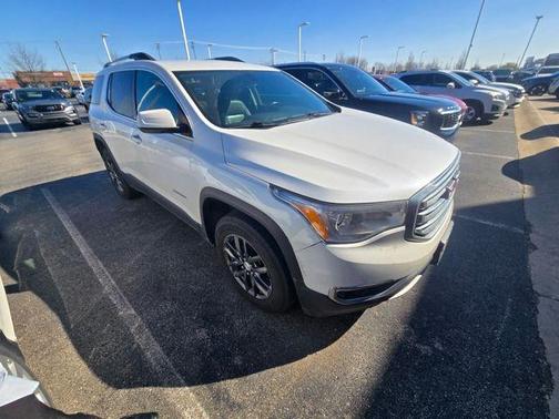 White Frost 2019 GMC Acadia SLT-1