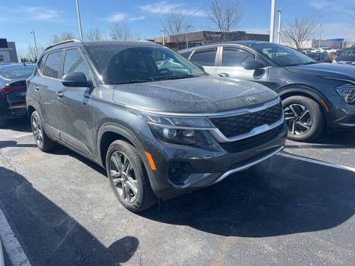 Gravity Gray 2021 Kia Seltos S