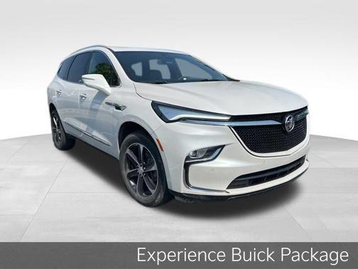 2022 Buick Enclave Essence