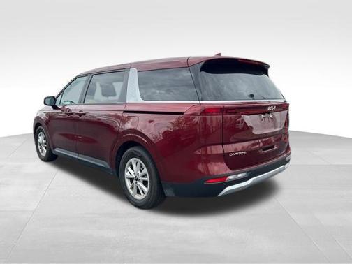 2023 Kia Carnival LX