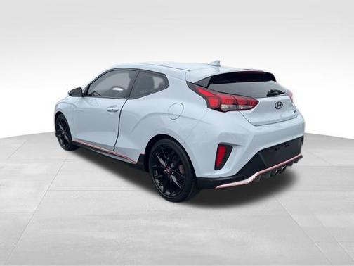 2019 Hyundai Veloster Base