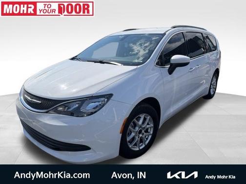 Bright White Clearcoat 2020 Chrysler Voyager LXI
