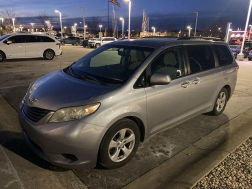 2011 Toyota Sienna Base