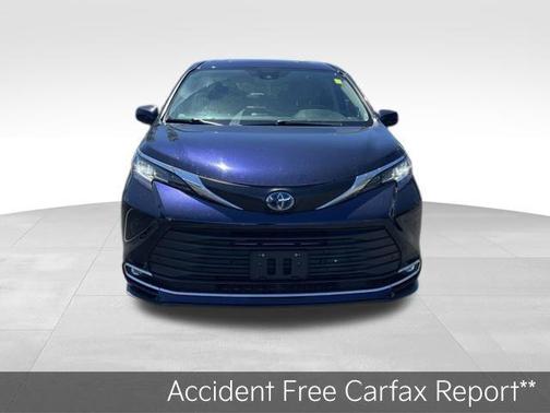 Gray 2022 Toyota Sienna XLE