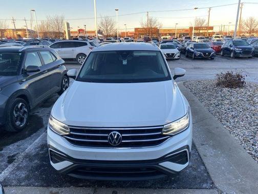 2023 Volkswagen Tiguan 2.0T SE