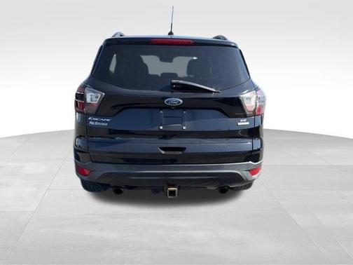 Black 2017 Ford Escape SE