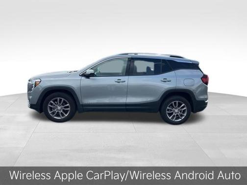 Sterling Metallic 2023 GMC Terrain SLT