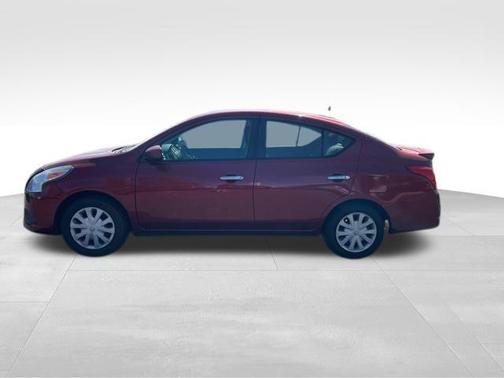 2016 Nissan Versa 1.6 SV