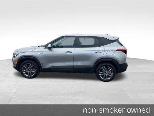 Steel Gray 2023 Kia Seltos LX