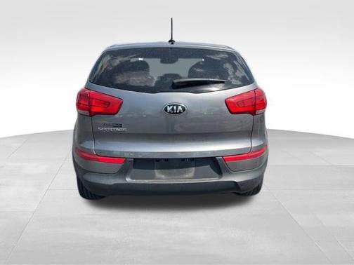Mineral Silver 2015 Kia Sportage LX