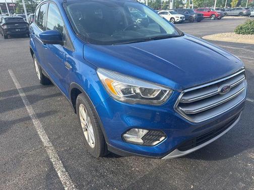 Blue 2017 Ford Escape SE