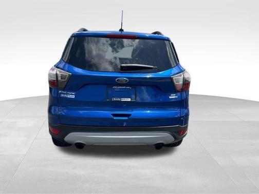 Blue 2017 Ford Escape SE