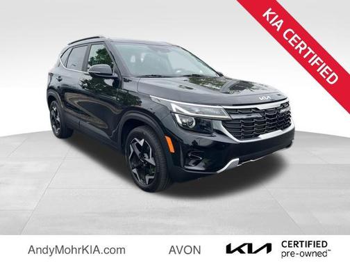 Black 2024 Kia Seltos EX