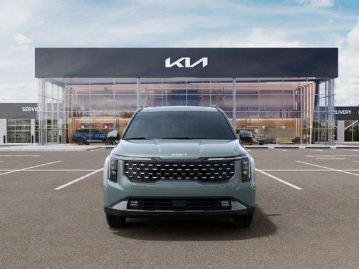 Green 2027 Kia Carnival SX