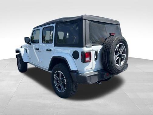 2023 Jeep Wrangler Sahara