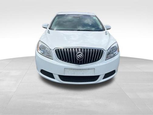 Summit White 2015 Buick Verano Base