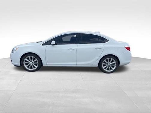 Summit White 2015 Buick Verano Base