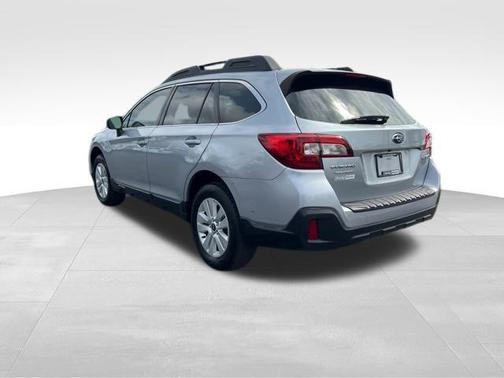 2019 Subaru Outback 2.5i