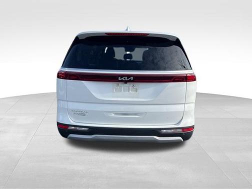 2023 Kia Carnival LX