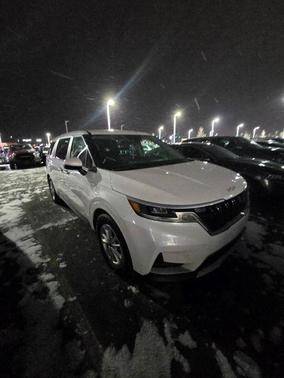 2023 Kia Carnival LX