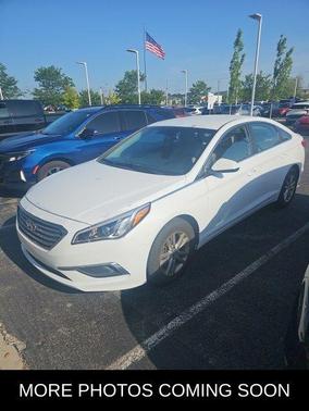 2016 Hyundai SONATA SE