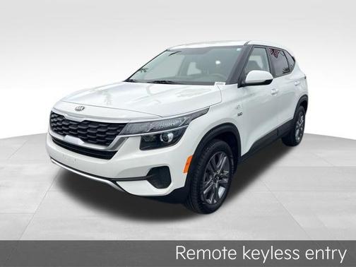 Snow White Pearl 2021 Kia Seltos LX