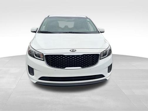 Clear White 2017 Kia Sedona LX