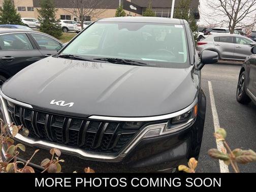 2024 Kia Carnival LX