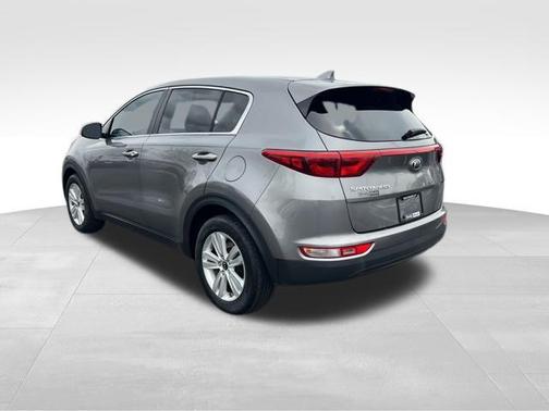 Mineral Silver 2017 Kia Sportage LX