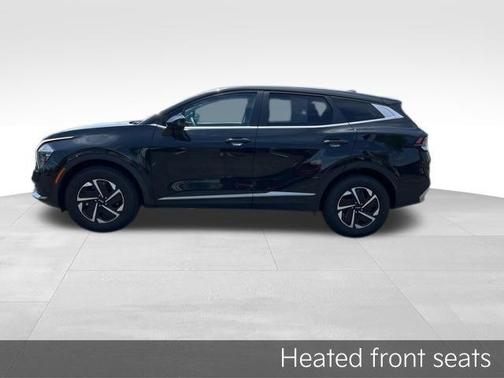 Black 2023 Kia Sportage Hybrid LX