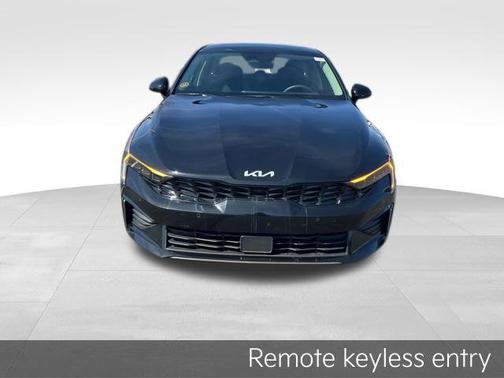 Aurora Black Pearl 2025 Kia K5 LXS