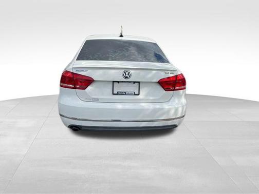 2013 Volkswagen Passat 2.0 TDI SEL Premium