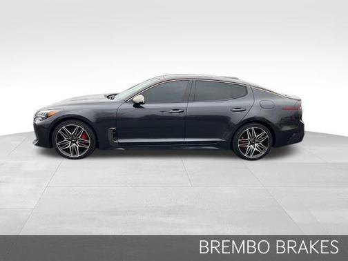 2022 Kia Stinger GT1
