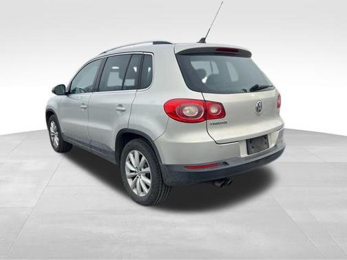 2011 Volkswagen Tiguan SE
