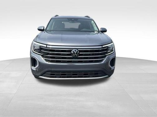 Gray 2024 Volkswagen Atlas 2.0T SE w/Technology