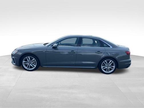 2023 Audi A4 45 S line Premium Plus