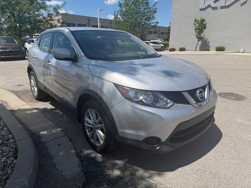 Brilliant Silver 2017 Nissan Rogue Sport S