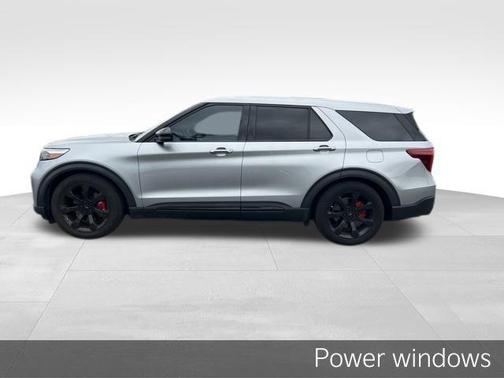 Iconic Silver Metallic 2021 Ford Explorer ST