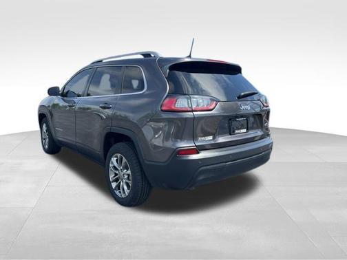 Granite Crystal Metallic Clearcoat 2019 Jeep Cherokee Latitude Plus