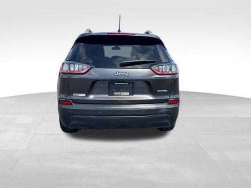 Granite Crystal Metallic Clearcoat 2019 Jeep Cherokee Latitude Plus