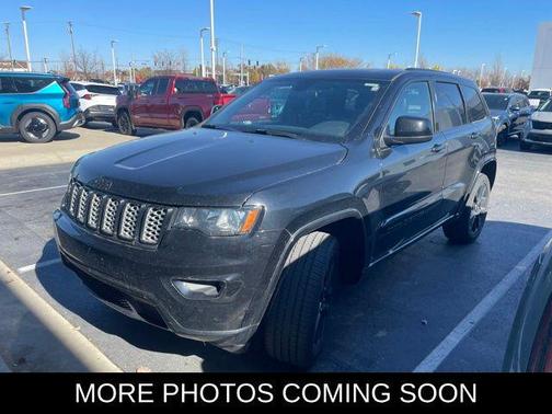 2021 Jeep Grand Cherokee Laredo