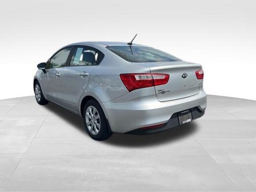 Bright Silver Metallic 2016 Kia Rio LX