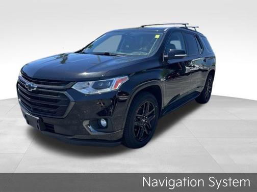 Black Metallic 2021 Chevrolet Traverse Premier