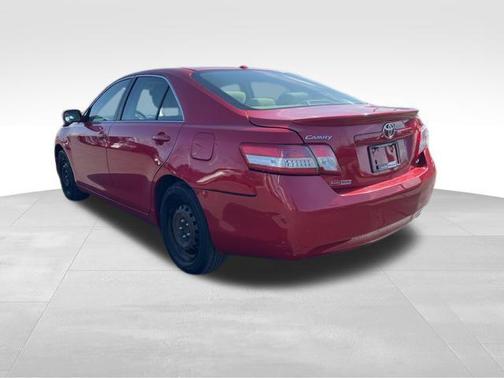 2010 Toyota Camry LE