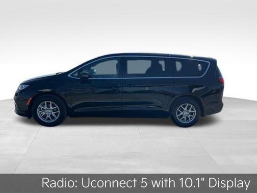 2025 Chrysler Pacifica L