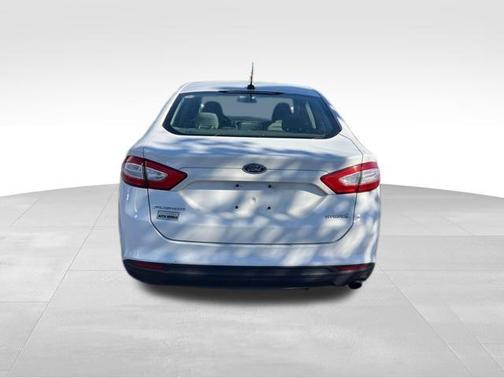 2014 Ford Fusion Hybrid S