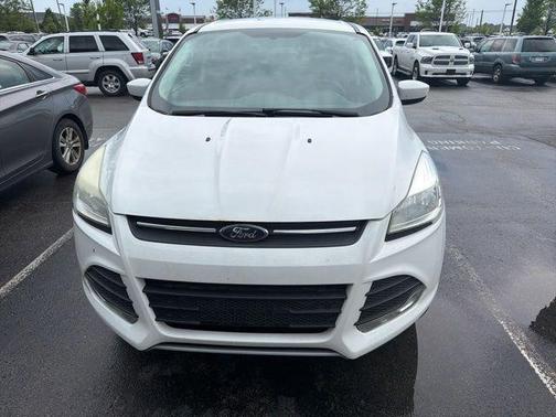 Oxford White 2014 Ford Escape SE